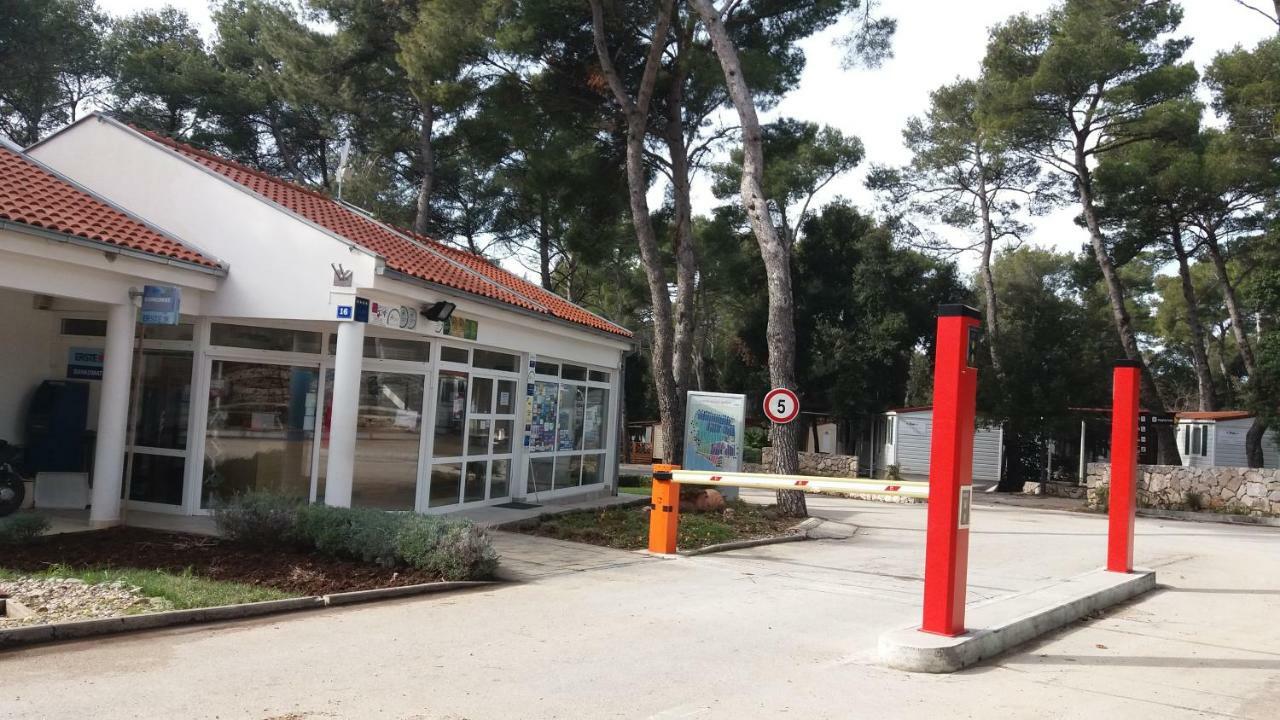 Seahorse Mobile Home, Soline Biograd Biograd Na Moru Eksteriør billede