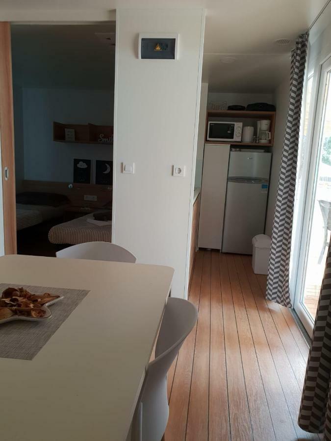Seahorse Mobile Home, Soline Biograd Biograd Na Moru Eksteriør billede